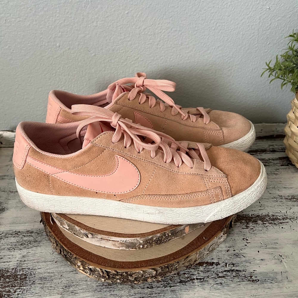 Nike Blazer Low Men 8.5 Women’s 9.5/10 Peach Pink Suede Retro Athletic Sneakers - Picture 4 of 9
